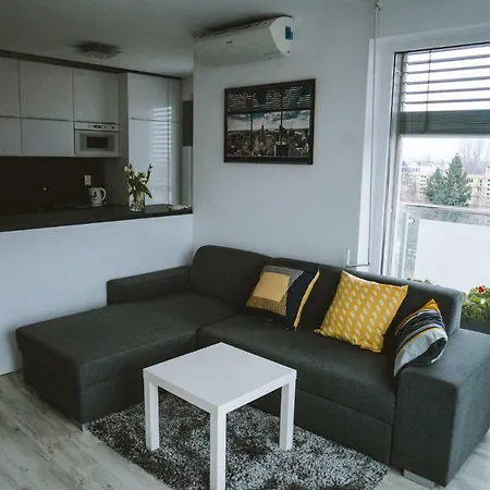 Design Apartment, The City Centre Close To The Health Spa